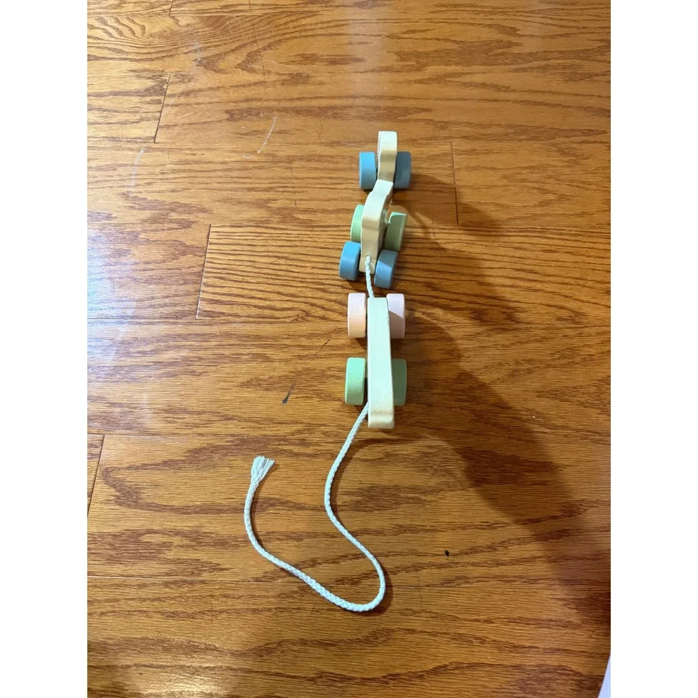 Guess How Much I Love You Wood Bunny Pull Toy Gift for Babies & Toddlers NWOT